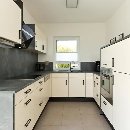 Holiday home Seegasse Goehren-Lebbin
